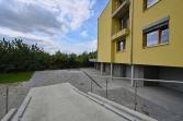 EFI Residence Holzova - parking - vjezd